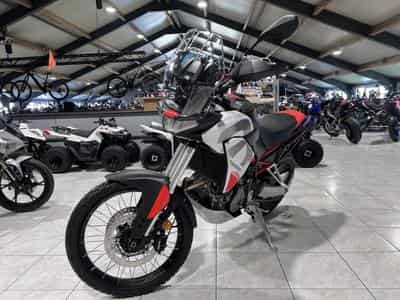 Aprilia Tuareg 660 Hailstrom White disponible aussi en 35 KW (2026) - Photo 2