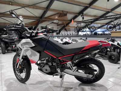 Aprilia Tuareg 660 Hailstrom White disponible aussi en 35 KW (2026) - Photo 4