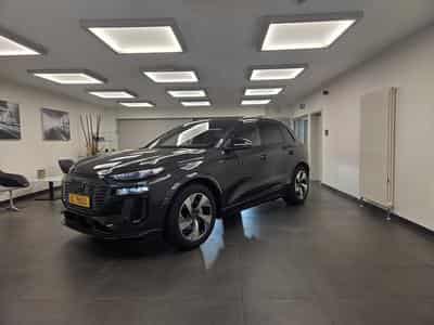 Audi Q6 e-tron SUV e-tron performance S line 305 CV / 225 kW (2026) - Foto 1