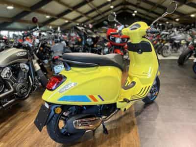 Vespa Primavera S Jaune (2026) - Foto 3