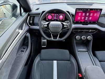 Skoda Kodiaq 2.0 TSi DSG 204 4x4 Sportline (2025) - Foto 10