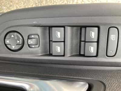 Citroën C4 1.2 Hybride e-DSC6 145 MAX (2025) - Foto 10