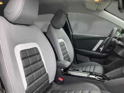 Citroën C4 1.2 Hybride e-DSC6 145 MAX (2025) - Foto 8