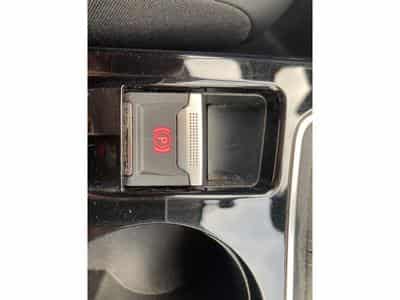 Peugeot 208 1.2 PureTech Hýbrid 110 E-DSC6 Allure (2025) - Foto 15