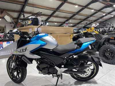 CF Moto 125 NK (2026) - Foto 4