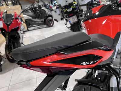 Aprilia Tuono 457 (2026) - Foto 5
