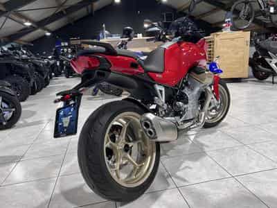 Moto Guzzi V100 MANDELLO ROSSO MAGMA (2024) - Foto 3