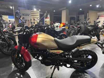 Royal Enfield Guerrilla 450 GOLD DIP (2026) - Foto 4
