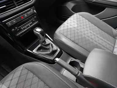 VW T-Cross 1.0 TSi 115 DSG R-Line (2025) - Photo 11