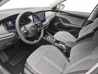 Skoda Octavia 1.5 TSi 150 DSG SELECTION (2025) - Photo 8