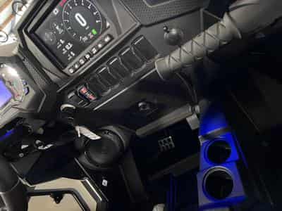 Polaris RZR 1000 TRAIL S ULTIMATE Agri (2026) - Photo 11