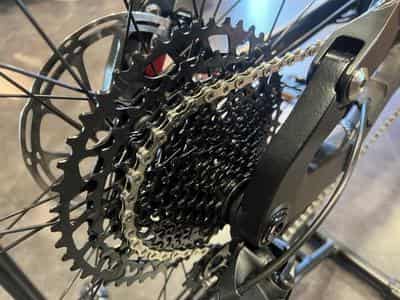 Fantic XTF 1.5 SPORT M ALU BROSE 90 Nm, taille S  630 Wh, 12 V, 29''-29 (2026) - Photo 10