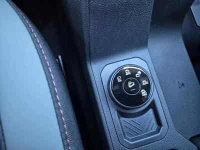 Dacia Duster 1.2 TCe 130 4x4 Extreme (2025) - Photo 13