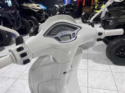 Vespa Sprint JUSTIN BIEBER (2024) - Photo 6