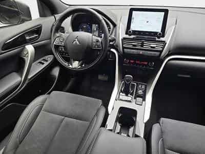 Mitsubishi Eclipse Cross 2.4 MIVEC PHEV CVT Select (2025) - Photo 8