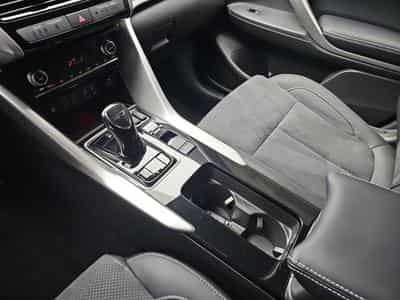 Mitsubishi Eclipse Cross 2.4 MIVEC PHEV CVT Select (2025) - Photo 11