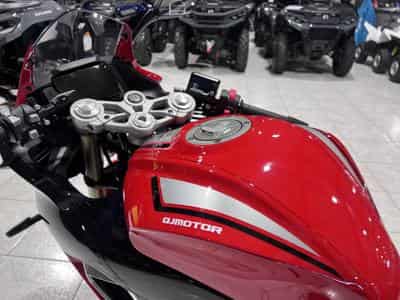 QJmotor SRK 125 R (2026) - Photo 6