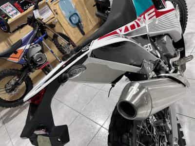 Kove 450 Rally LOW (2026) - Photo 5