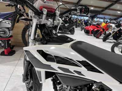 Beta RR Motard 50 SPORT 2T (2026) - Photo 6