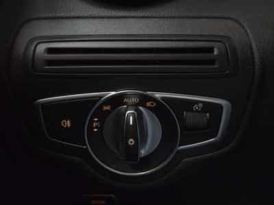 Mercedes C 200 D 160CV Business Solution (2018) - Photo 14