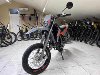 Rieju MRT 50 SM Grey (2026) - Foto 2