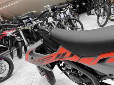 Rieju MRT 50 SM Grey (2026) - Foto 6