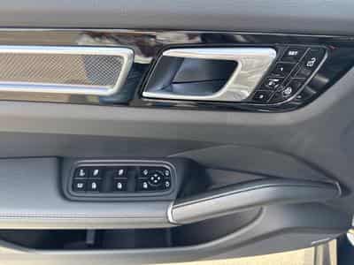 Porsche Cayenne E-Hybrid 340CV (2019) - Photo 14