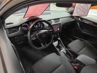 Skoda Octavia RS DSG 245CV (2019) - Photo 9