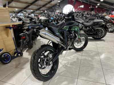 KL Motorcycle KXE Motard 125 SM ABS (2026) - Photo 3