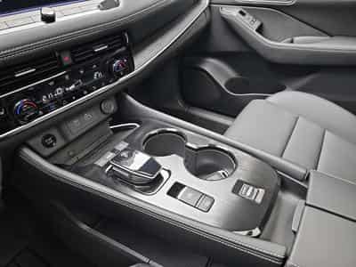 Nissan X-Trail 1.5 VC-T E-Power 204 AUTO Tekna (2025) - Photo 11