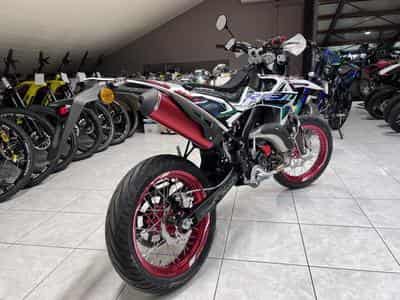 Rieju MRT 50 SM Trophy Mirage (2026) - Photo 3