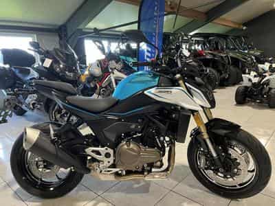 QJmotor SRK 550 (2026) - Photo 1