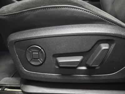 Audi Q3 TFSI 150CV S-TRONIC S-LINE (2018) - Photo 10