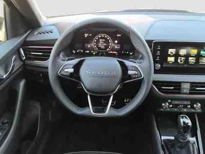 Skoda Kamiq 1.5 TSi 150 DSG Monte Carlo (2026) - Foto 8