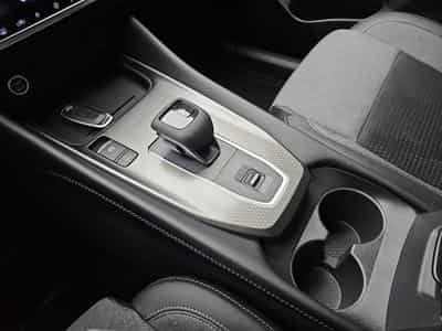 Nissan Qashqai 1.3 DIG-T MHEV 158 X-tronic N-Connecta (2024) - Photo 11