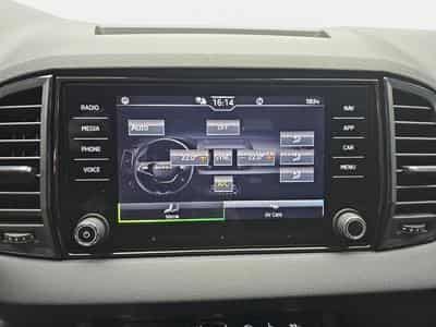 Skoda Karoq 1.5 TSi DSG 150 130 Anniversary (2025) - Photo 11