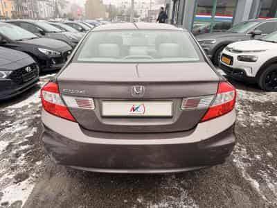 Honda Civic 1.8 140 VTEC Sedan (2016) - Photo 4