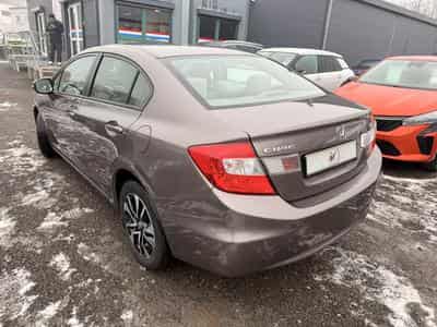 Honda Civic 1.8 140 VTEC Sedan (2016) - Photo 8