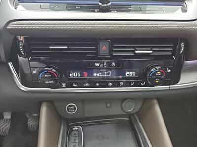 Nissan Qashqai 1.3 DIG-T MHEV 158 Tekna (2025) - Photo 10