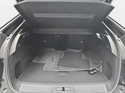 Peugeot 5008 1.2 PureTech 146 e-DSC6 GT (2025) - Photo 13