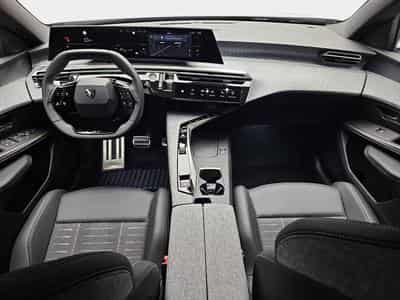 Peugeot 5008 1.2 PureTech 146 e-DSC6 GT (2025) - Photo 7