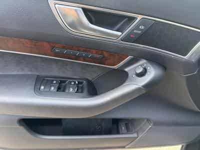 Audi S6 V10 5.2 FSI AUTO QUATTRO (2006) - Photo 8