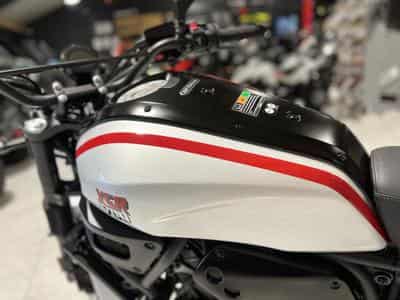 Yamaha XSR X TRIBUTE (2021) - Photo 6