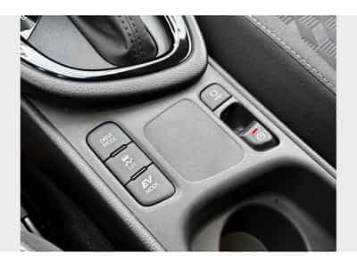 Toyota Yaris 1.5 VVT-i  116 Hybride Teamplayer (2025) - Photo 9