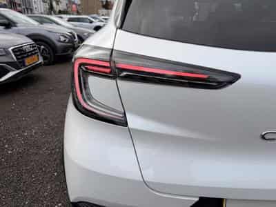 Renault Captur 1.3 Tce E-TECH 145 Hybrid Techno EDC (2026) - Photo 9