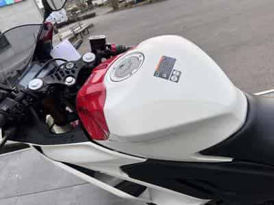 Yamaha YZF-R3 70 TH (2026) - Photo 5