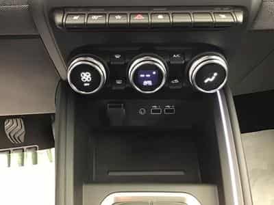 Renault Clio 1.0 TCE EDC 90 Techno (2025) - Photo 15