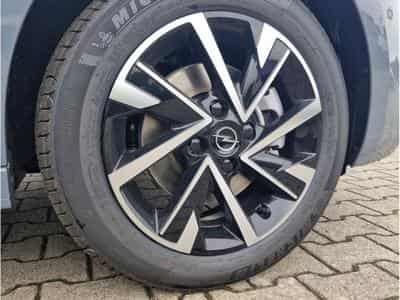 Opel Corsa 1.2 TURBO AT 101  GS (2025) - Photo 3