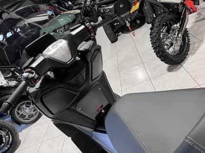 Voge SR4 R MAX (2026) - Photo 6