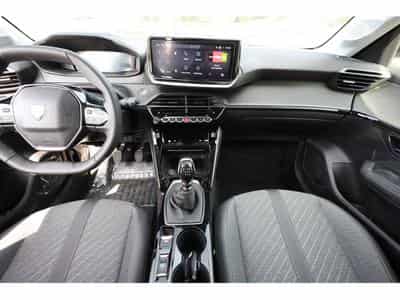 Peugeot 208 1.2 PureTech 101 Allure (2025) - Photo 9